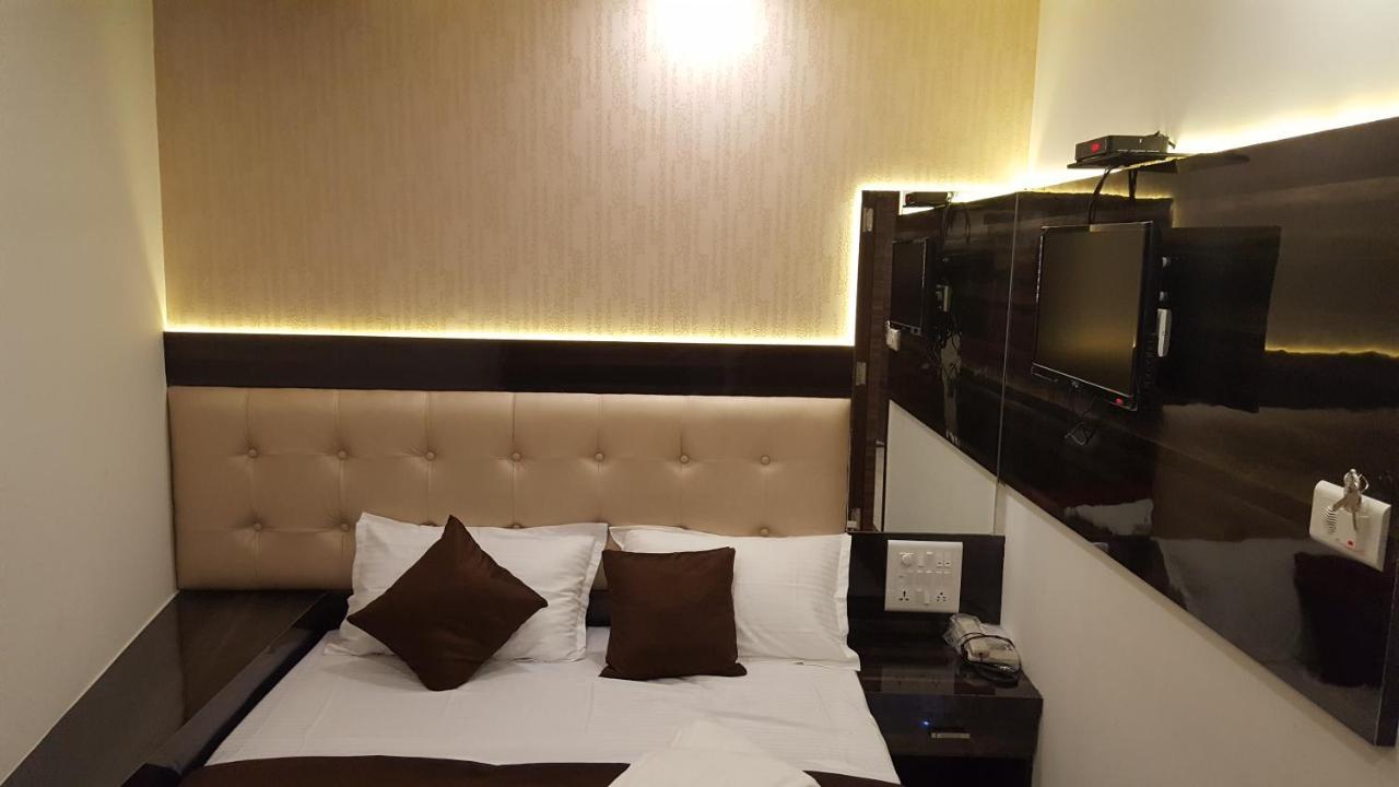 Hotel Palace Residency Near Lokmanya Tilak Terminus Bombaim Exterior foto