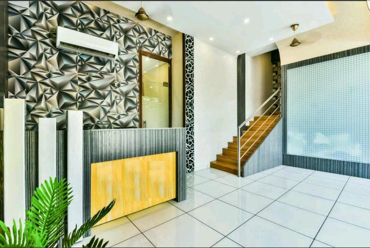 Hotel Palace Residency Near Lokmanya Tilak Terminus Bombaim Exterior foto