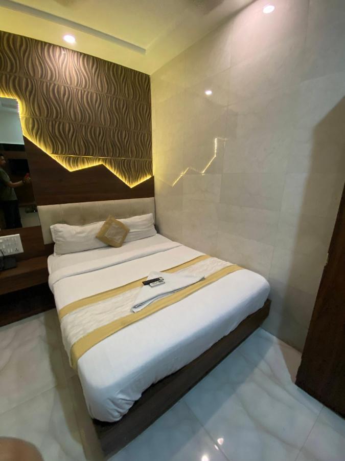 Hotel Palace Residency Near Lokmanya Tilak Terminus Bombaim Exterior foto