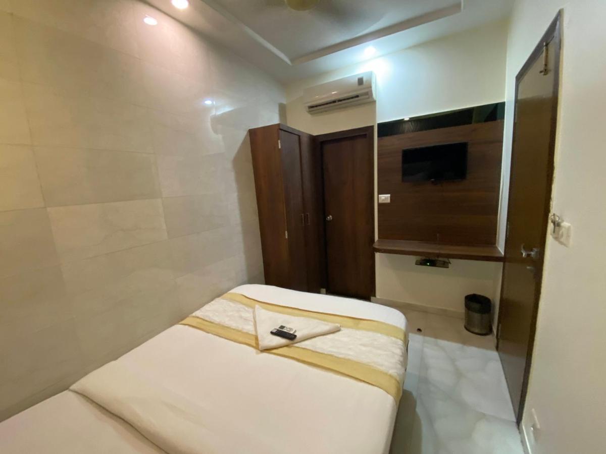 Hotel Palace Residency Near Lokmanya Tilak Terminus Bombaim Exterior foto