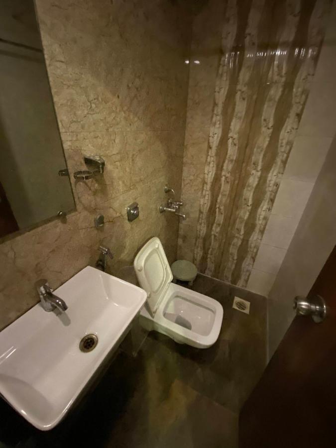 Hotel Palace Residency Near Lokmanya Tilak Terminus Bombaim Exterior foto