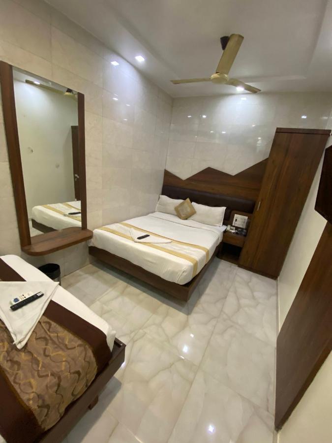 Hotel Palace Residency Near Lokmanya Tilak Terminus Bombaim Exterior foto